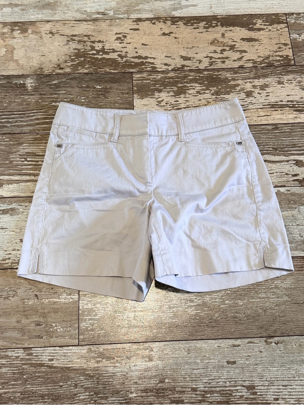 White House Black Market Women's Stone Gray Dress Shorts Size 00